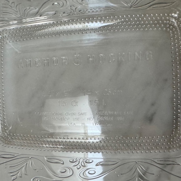 Anchor Hocking Clear Laurel Embossed Glass Loaf Pan 5.5" X 9" Inch 1.5 Qt USA - Picture 4 of 9